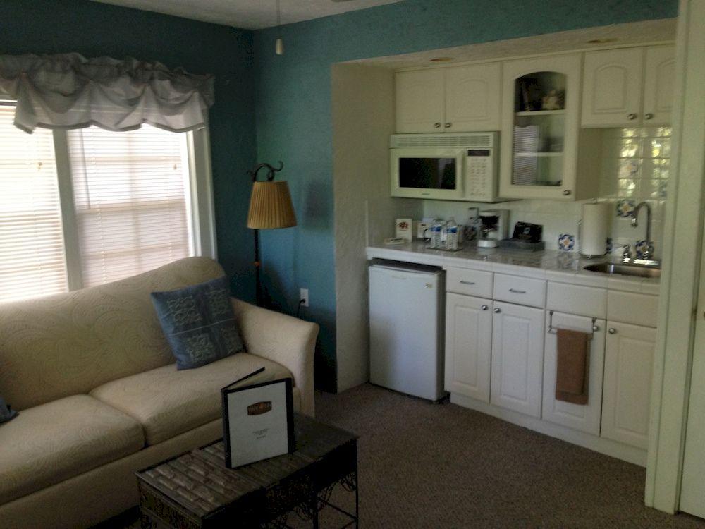 Mango Inn Bed And Breakfast Lake Worth Beach Exterior photo